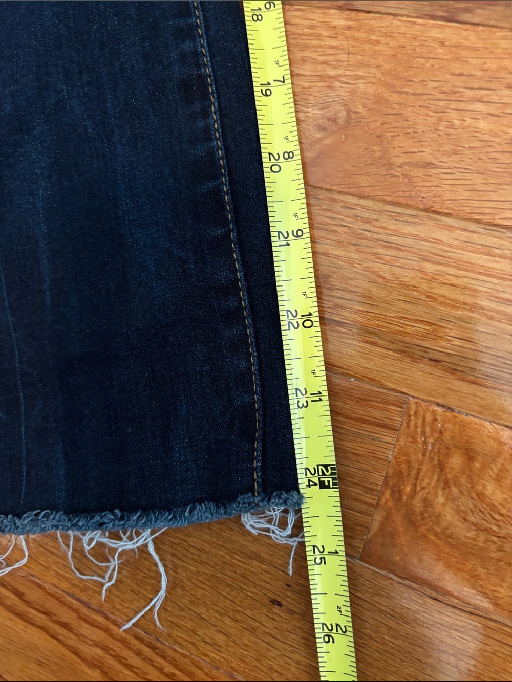 AE Women’s Dark Blue Wide-Leg Jeans - Classic Cropped Style - Picture 2 of 6